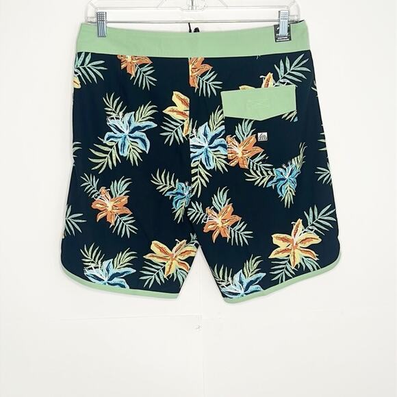 Mens Reef Board Shorts Size 34 - Picture 9 of 9